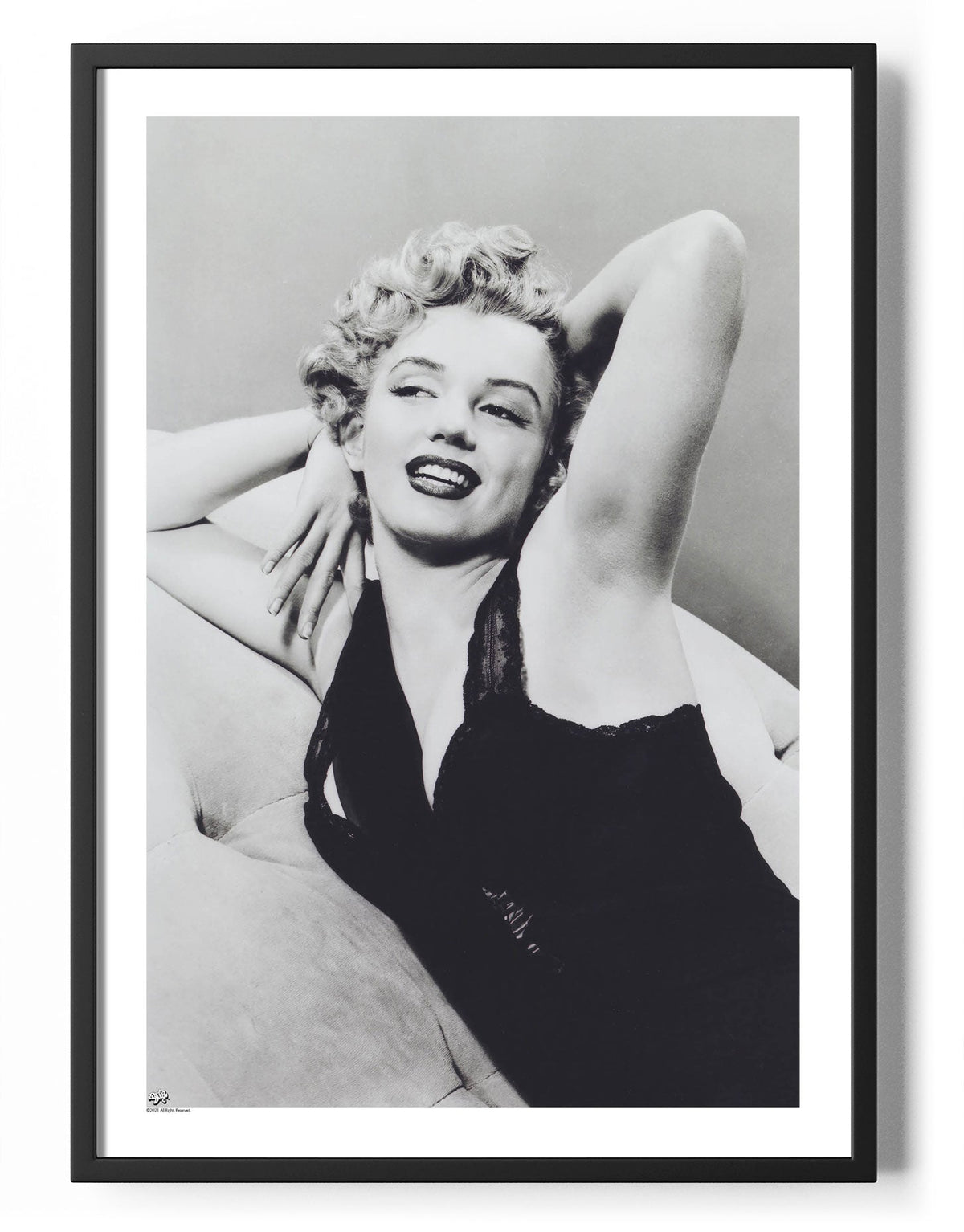 Monroe Black Outfit Poster – Poster